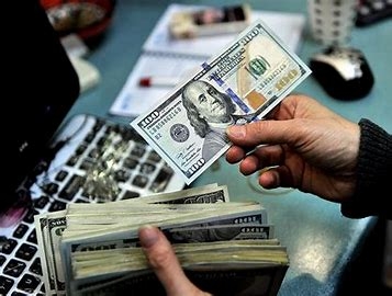 Tỷ giá USD hôm nay 18/2: Tỷ giá trung tâm tiến lên mức 24.602 đồng/USD